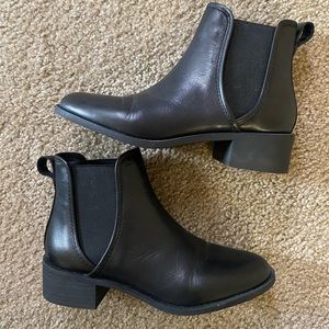 Steve Madden Booties 6.5